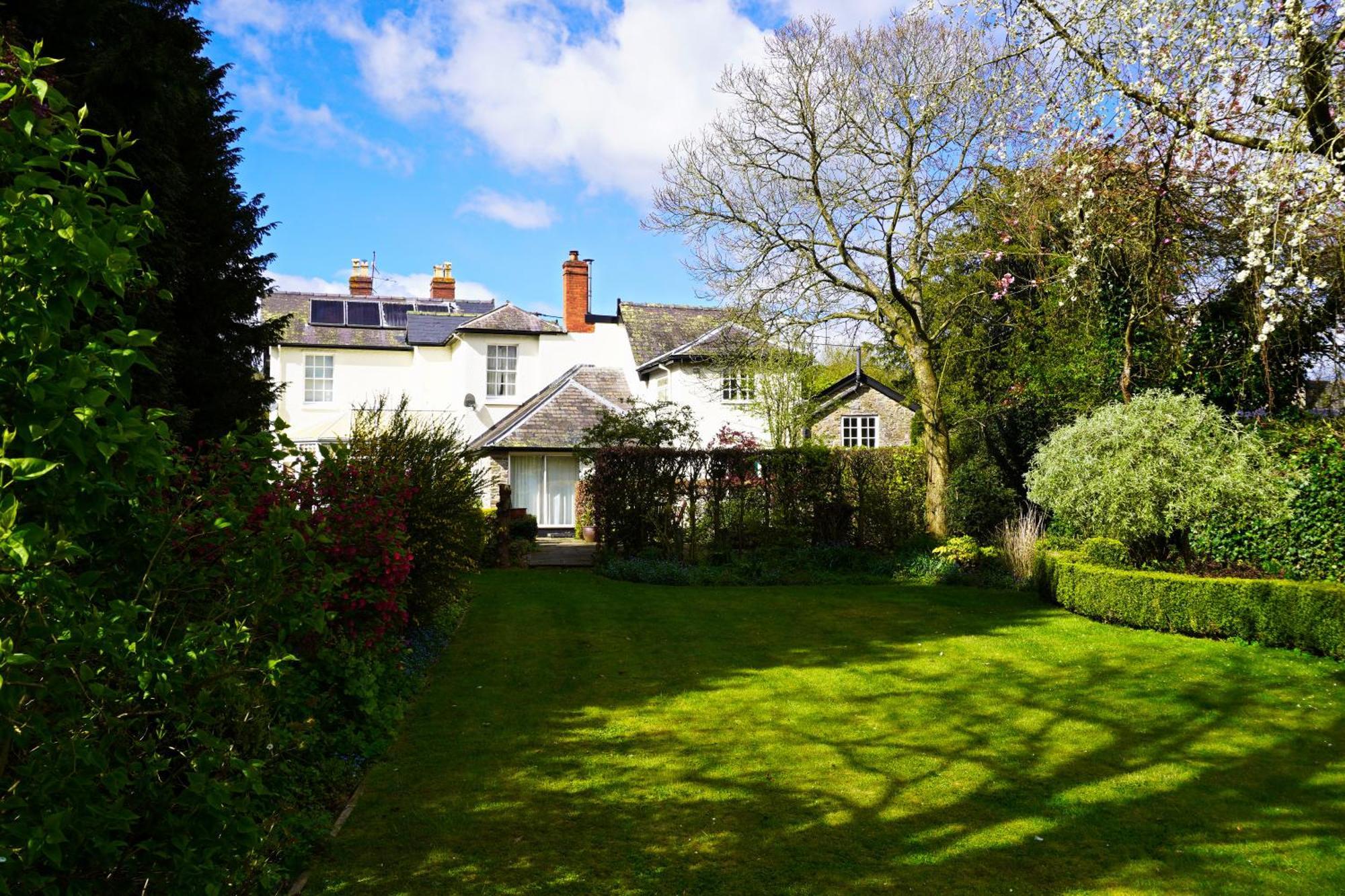 The Old Vicarage Self-contained * Lydbury North